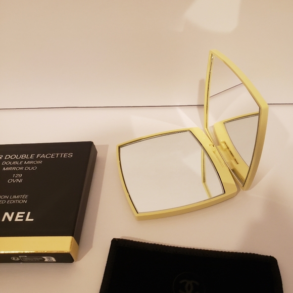 💖100% Authentic CHANEL Limited Edition Compact Mirror, OVNI (Yellow) *NEW - Picture 10 of 14